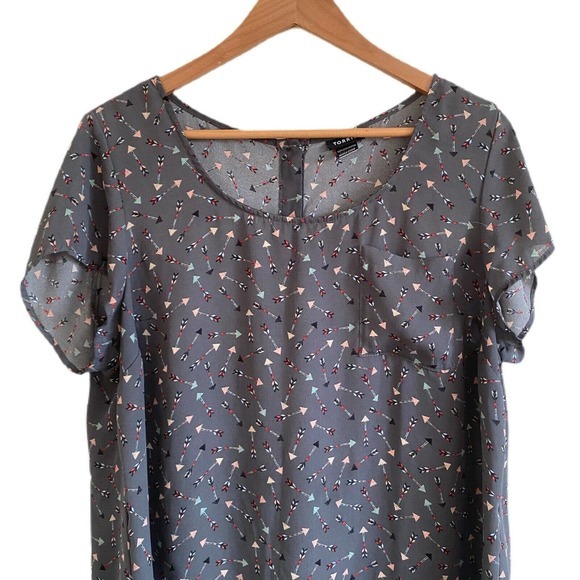 TORRID Abbey - Arrow Georgette Button Back Blouse - Picture 4 of 11